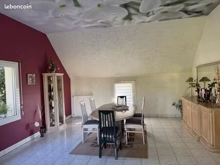 maison 8 pièces 193 m²