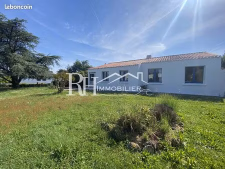 propriété 8 pièces 124 m²