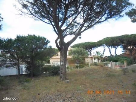 terrain avec p.c. 1050 m2