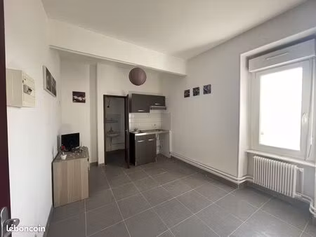 studio 1 pièce 20 m²