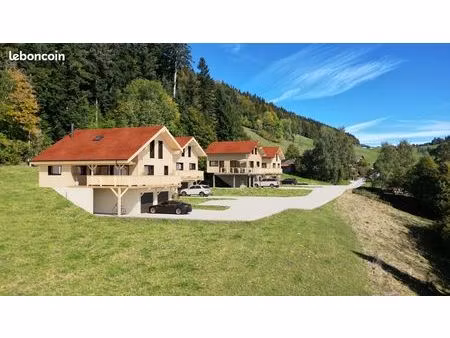 terrain montlebon - derrière le mont