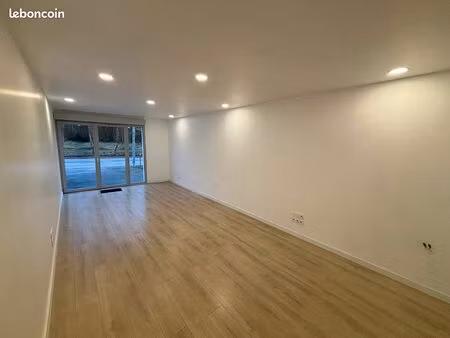 bureaux 27 m² saffre