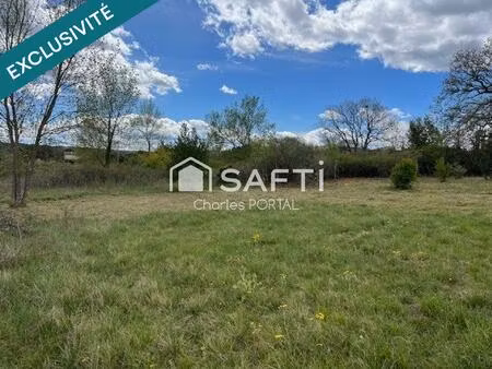 superbe terrain plat de 1220m²