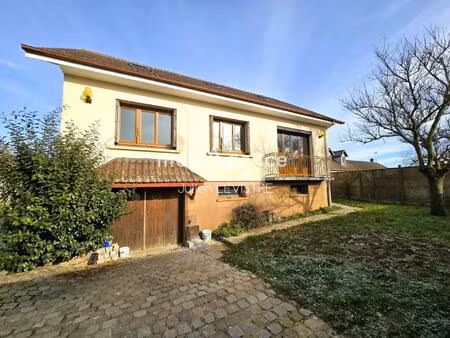 maison de 5 pièces de 120m²