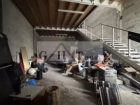 local d'activités à louer 198m2 romainville