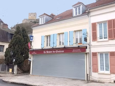 immeuble de rapport à vendre à la roche guyon (95)