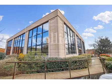 location bureau vitrolles 13127