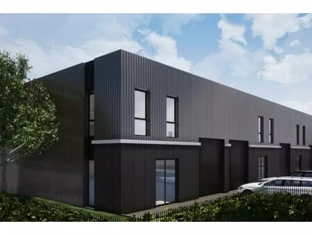 location commerce 2000 m² à saint-étienne-la-varenne (69460)