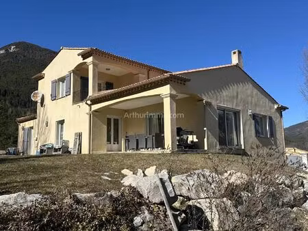 vente maison 7 pièces 258 m2 à saint-andré-les-alpes