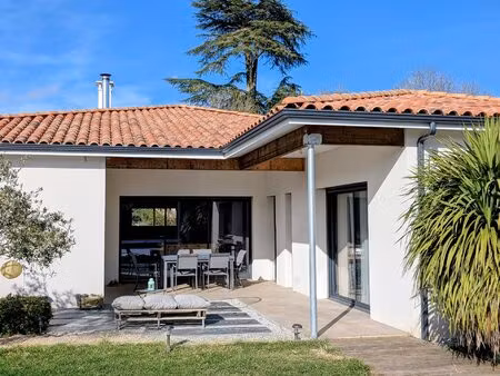 fronsac - maison récente de plain pied