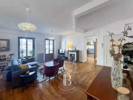 barnes aix-les-bains - aix-les-bains - hyper centre - appartement rénové - 3 chambres - gr