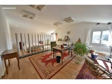 maison 6 pièces 185 m²