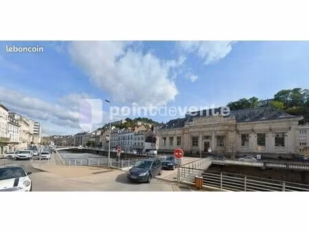 local commercial 82 m²