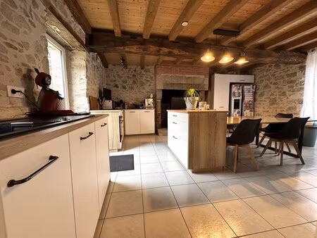 en vente maison 236 m² – 360 000 € |beaulieu-sous-la-roche