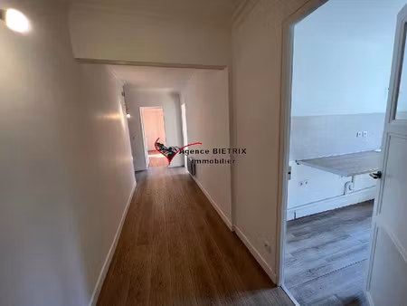 vente locaux professionnels 5 pièces 96 m² à l'isle-adam (95290)  271 000 €