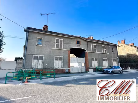 vente immeuble 1735 m² vitry-le-françois (51300)