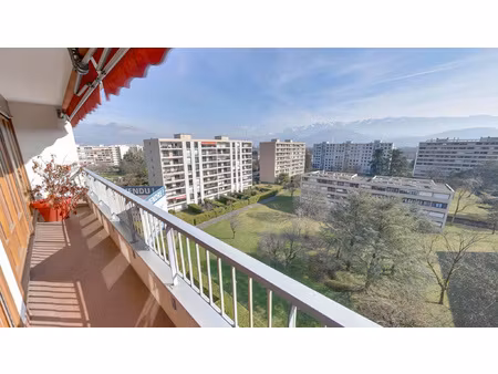 superbe 5 pieces + cuisine en dernier etage avec 3 chambres