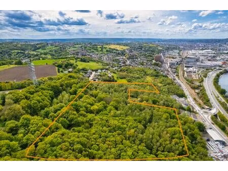 parcelle de terrain de 42.275 m² en zone zacc