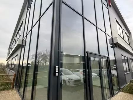 300 m2 bureaux a louer