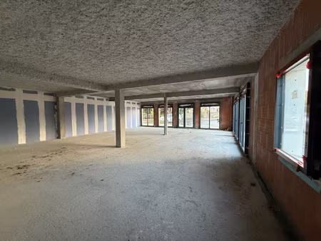a vendre - local commercial - coeur du teich