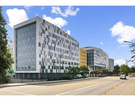 location bureau nantes 295 m²