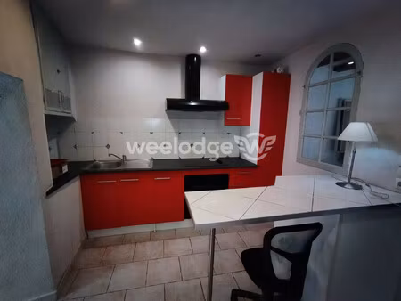 maison à angles sur l'anglin avec garage