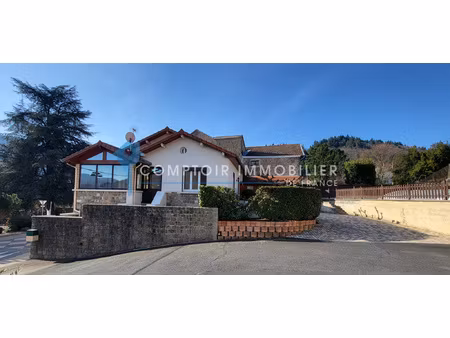 ardèche (07) a vendre le cheylard - magnifique maison type 6