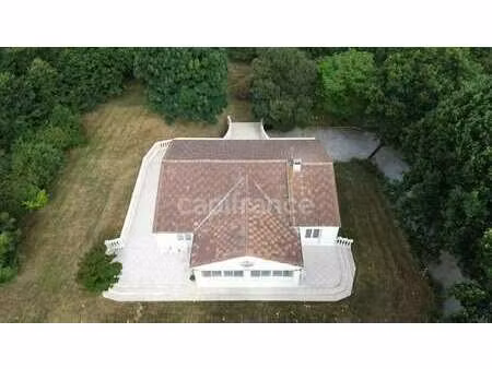 vente maison à mirambeau (17150) : à vendre / 160m² mirambeau