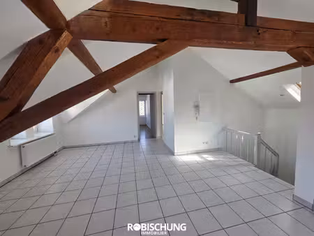 altkirch : appartement de type f3 au 3ème et dernier étage