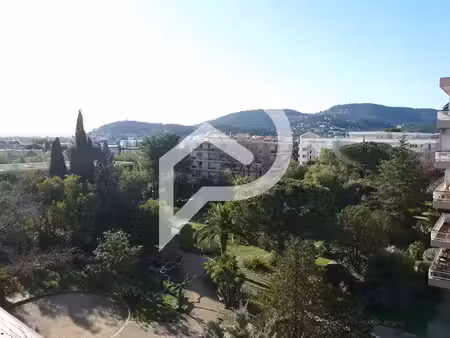 vente appartement hyères 83400 - - surface privée