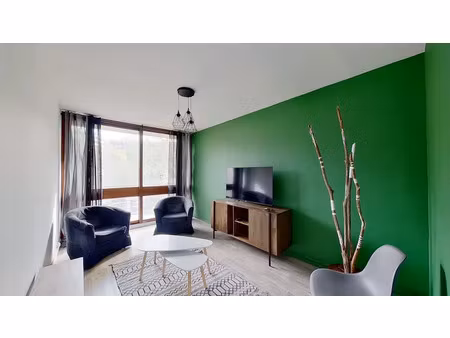 location appartement 5 pièces 80 m² à fontenay-le-fleury (78330)  575 €