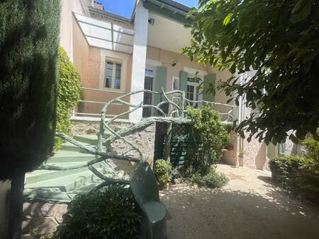 vente maison 5 pièces 142 m² bergerac (24100)