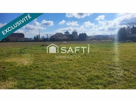 terrain constructible d'une surface de 2264 m2