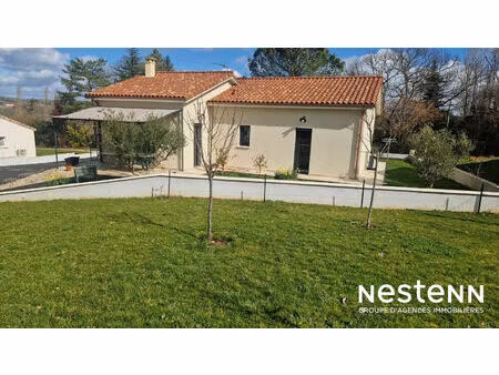 maison de 2022 avec 2 chambres d'environ 88 m² avec garage d'environ 56 m² sur une parcell