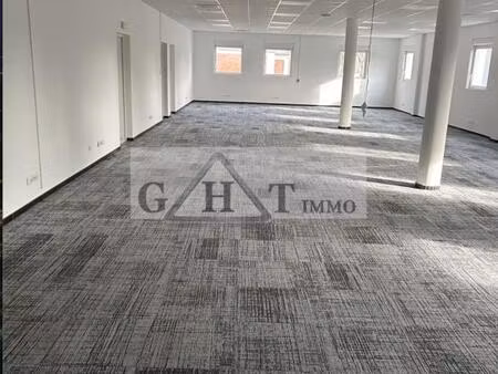 location bureaux 263 m² à 626 m²