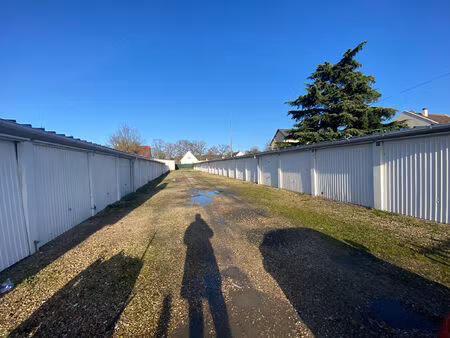 parking / box saint aubin les elbeuf