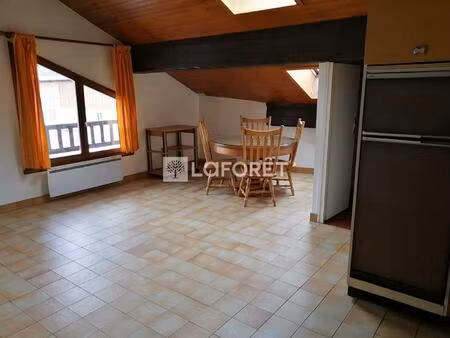 vente d'un appartement de 2 pièces en duplex (40.90 m²) à seez