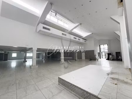 à louer : local commercial de 558 m² - orgeval (rn 13)