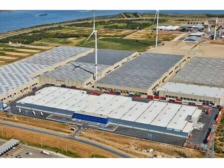 zone portuaire : bureau avec option jusqu’à 1.000 m² d’entre