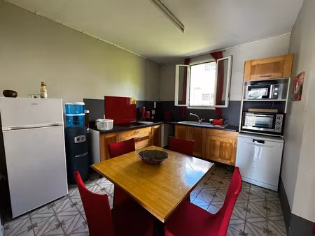 location meublée appartement 3 pièces 50 m² à les abymes (97139)  850 €