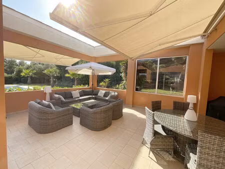 vente maison 5 pièces 141 m² mandelieu-la-napoule (06210)