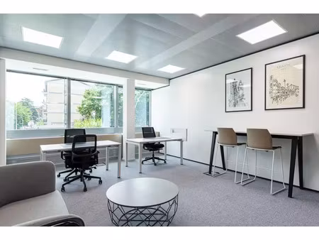 espace de bureau privé pour 3 personnes à marignane  floricity