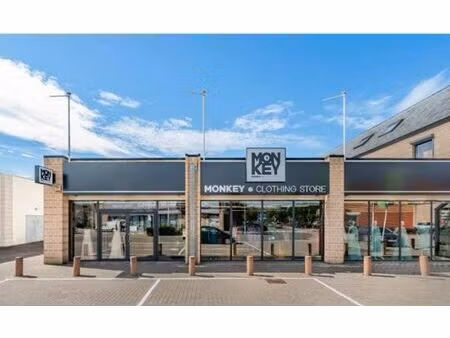 local commercial idéalement situé à andenne