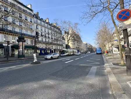 11 éme beaumarchais amelot