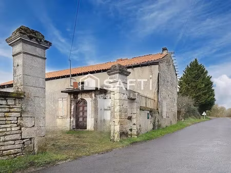 vente maison 260 m² à jauldes (16560)  90 000 €