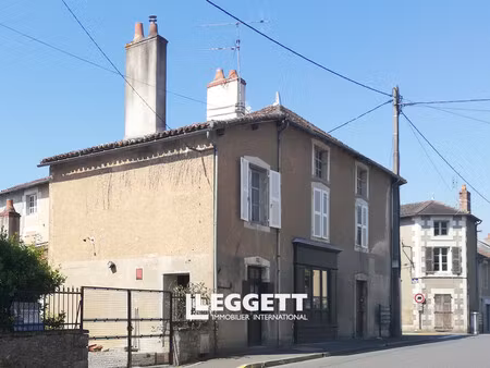 maison 8 pièce(s)  montmorillon