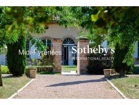 maison de luxe à vendre à daux : 1 100 000 € | 498m²