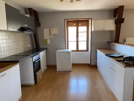 location appartement 4 pièces 65 m² à magnac-bourg (87380)  520 €