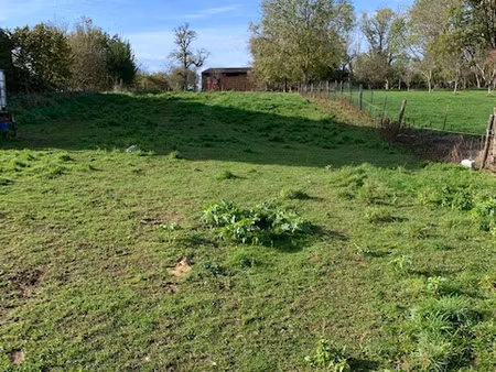 terrain constructible de 1840 m2