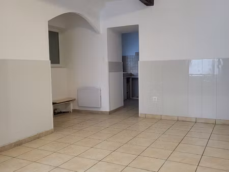 a 20 minutes de nîmes